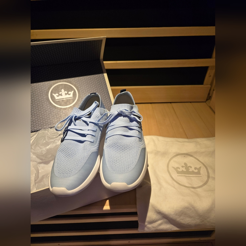 Peter Millar Ladies Hyperlight Glide Sneaker Sz 8 light blue